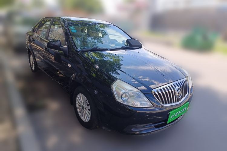 Used Buick Excelle 2015 1.5L Automatic Classic Model Front Right 45 Deg