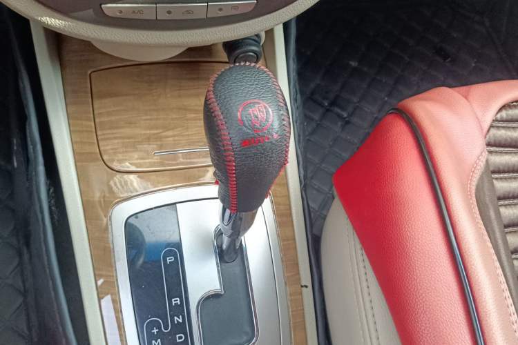 Used Buick Excelle 2015 1.5L Automatic Classic Model Gear Lever