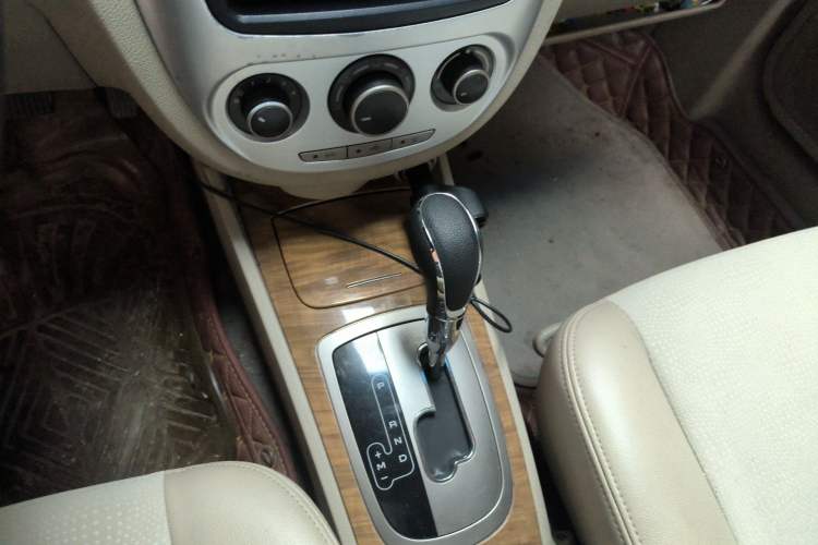 Used Buick Excelle 2015 1.5L Automatic Classic Model Gear Lever