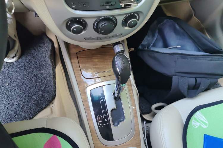 Used Buick Excelle 2015 1.5L Automatic Classic Model Gear Lever