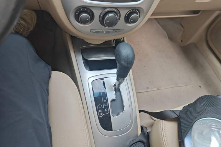 Used Buick Excelle 2015 1.5L Automatic Classic Model Gear Lever
