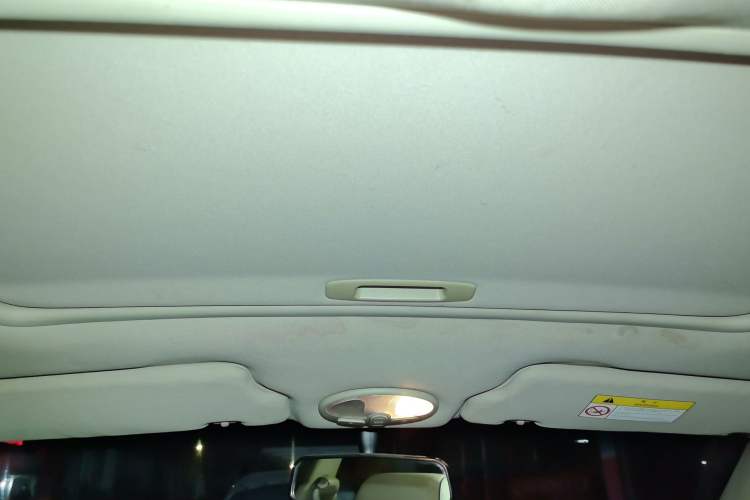 Used Buick Excelle 2015 1.5L Manual Classic Trim Headliner