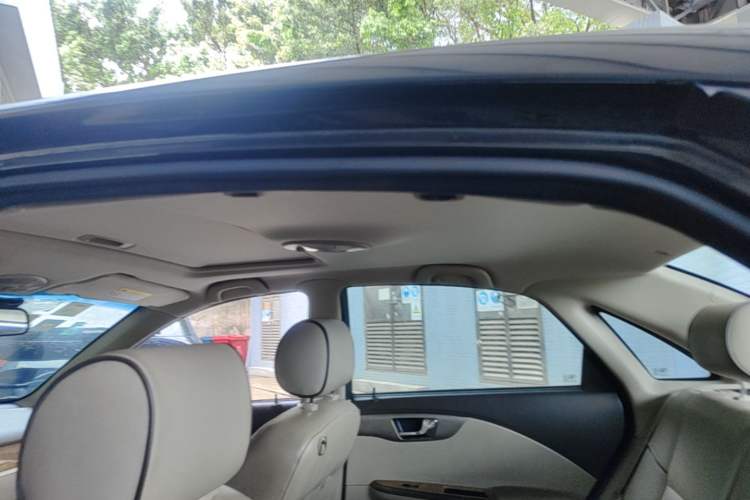 Used Buick Excelle 2015 1.5L Automatic Luxury Edition Headliner