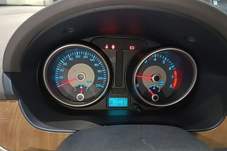 Used Buick Excelle 2015 1.5L Automatic Classic Model Instrument Cluster
