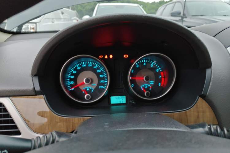Used Buick Excelle 2015 1.5L Manual Classic Trim Instrument Cluster