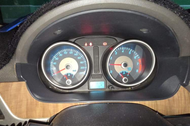 Used Buick Excelle 2015 1.5L Automatic Classic Model Instrument Cluster