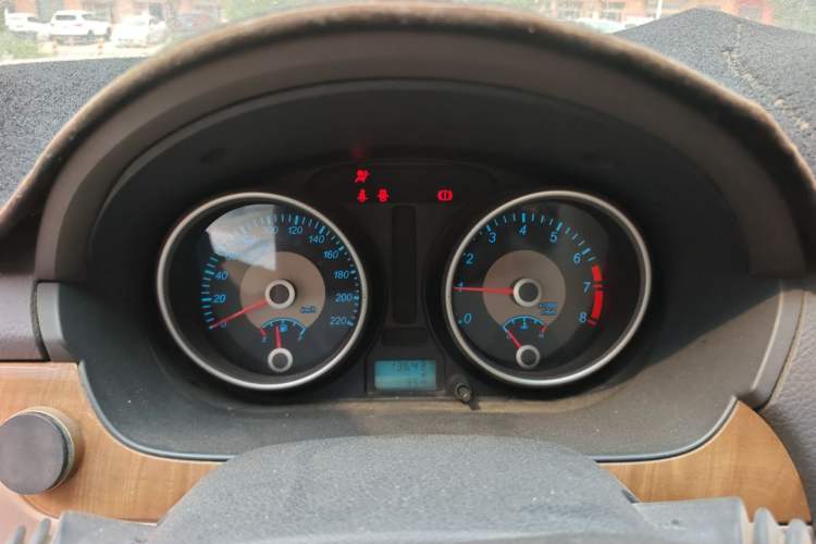 Used Buick Excelle 2015 1.5L Manual Luxury Model Instrument Cluster