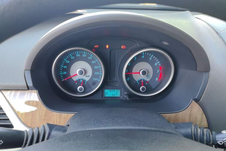 Used Buick Excelle 2015 1.5L Automatic Classic Model Instrument Cluster
