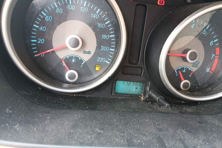 Used Buick Excelle 2015 1.5L Manual Classic Trim Instrument Cluster