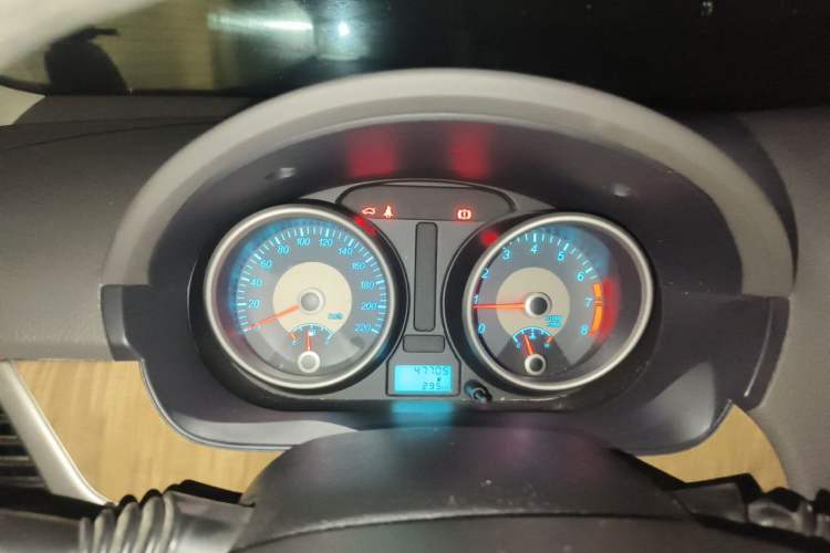 Used Buick Excelle 2015 1.5L Manual Classic Trim Instrument Cluster