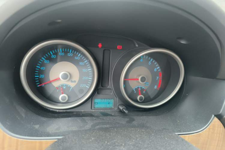 Used Buick Excelle 2015 1.5L Automatic Classic Model Instrument Cluster