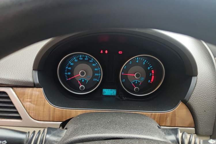 Used Buick Excelle 2015 1.5L Automatic Classic Model Instrument Cluster