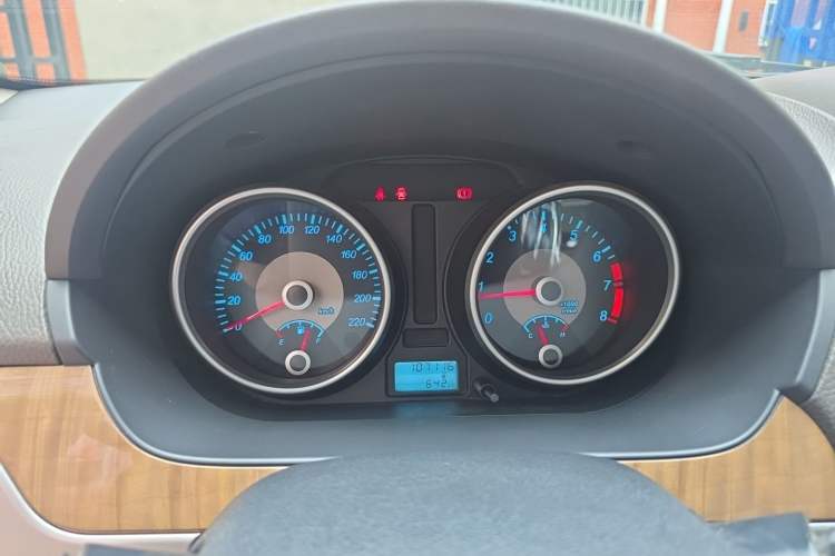 Used Buick Excelle 2015 1.5L Manual Luxury Model Instrument Cluster
