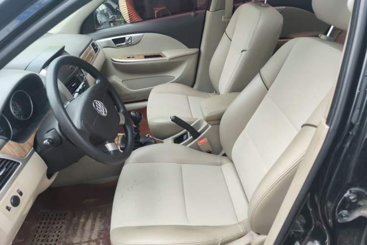Used Buick Excelle 2015 1.5L Manual Classic Trim Left Front Seat
