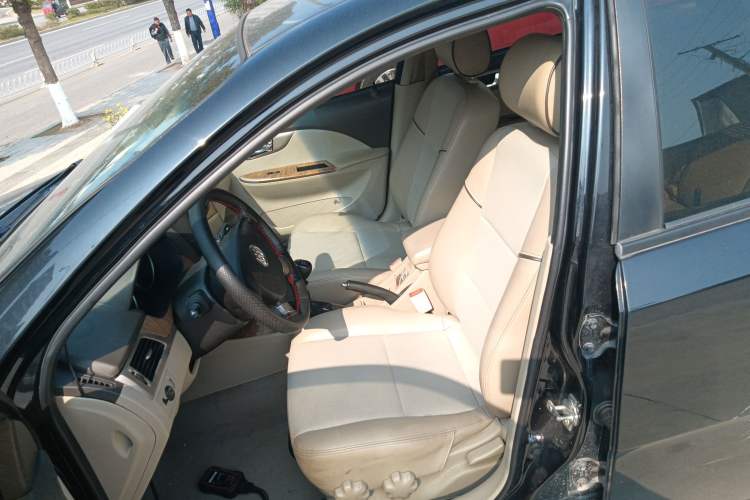 Used Buick Excelle 2015 1.5L Manual Classic Trim Left Front Seat