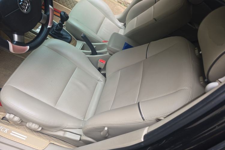 Used Buick Excelle 2015 1.5L Manual Luxury Model Left Front Seat