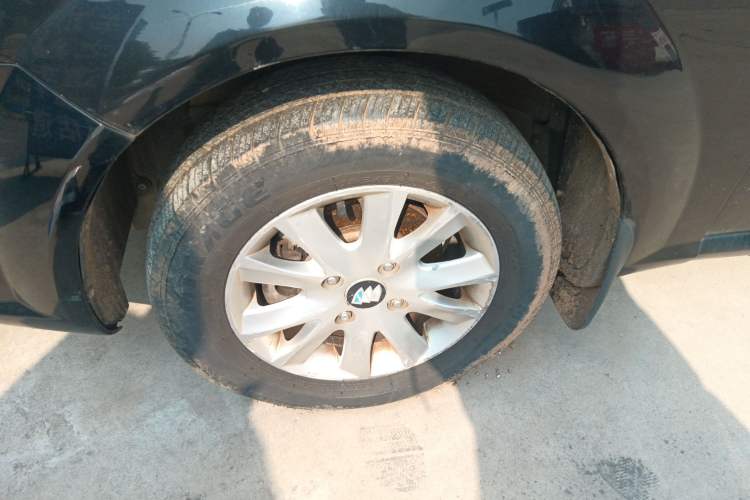 Used Buick Excelle 2015 1.5L Manual Classic Trim Left Front Wheel Hub