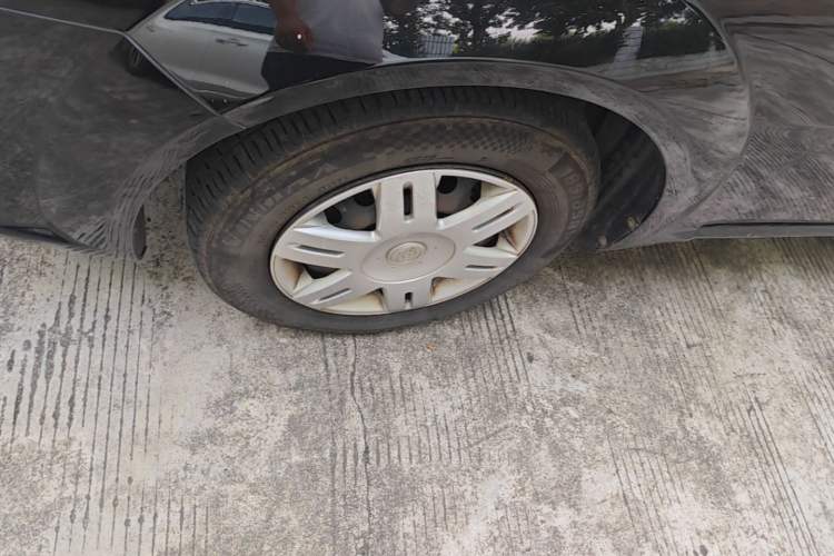 Used Buick Excelle 2015 1.5L Automatic Classic Model Left Front Wheel Hub