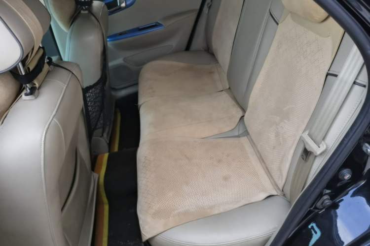 Used Buick Excelle 2015 1.5L Manual Luxury Model Left Rear Seat
