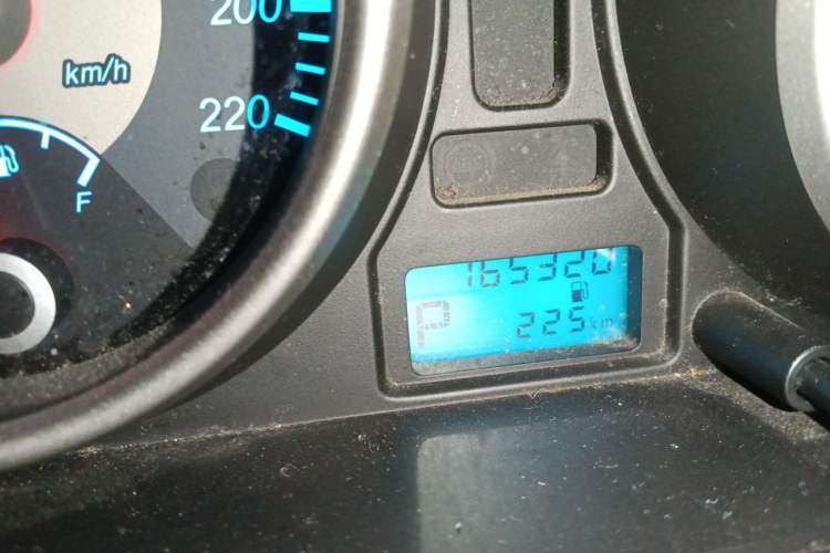 Used Buick Excelle 2015 1.5L Automatic Classic Model Odometer Close Up