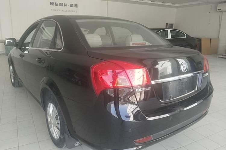 Used Buick Excelle 2015 1.5L Automatic Classic Model Rear Left 45 Deg
