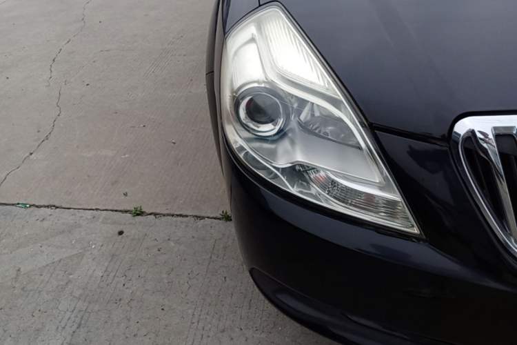 Used Buick Excelle 2015 1.5L Manual Classic Trim Right Front Headlight