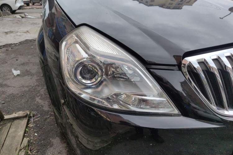 Used Buick Excelle 2015 1.5L Manual Classic Trim Right Front Headlight