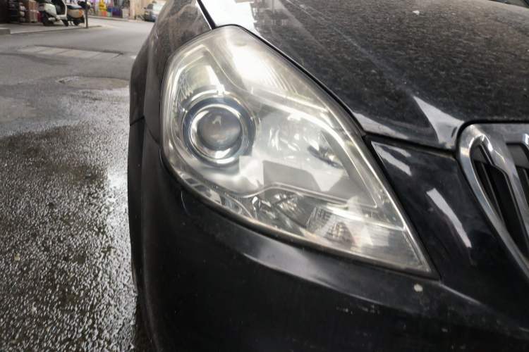 Used Buick Excelle 2015 1.5L Automatic Classic Model Right Front Headlight