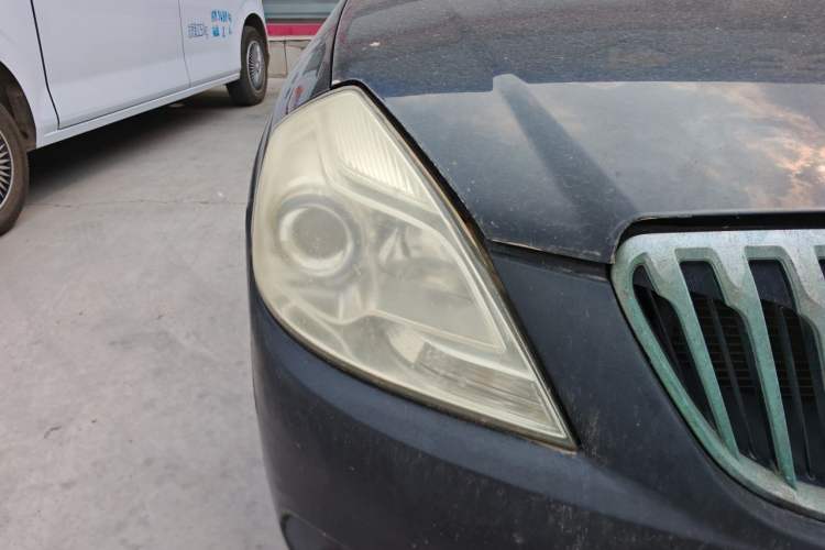 Used Buick Excelle 2015 1.5L Manual Luxury Model Right Front Headlight