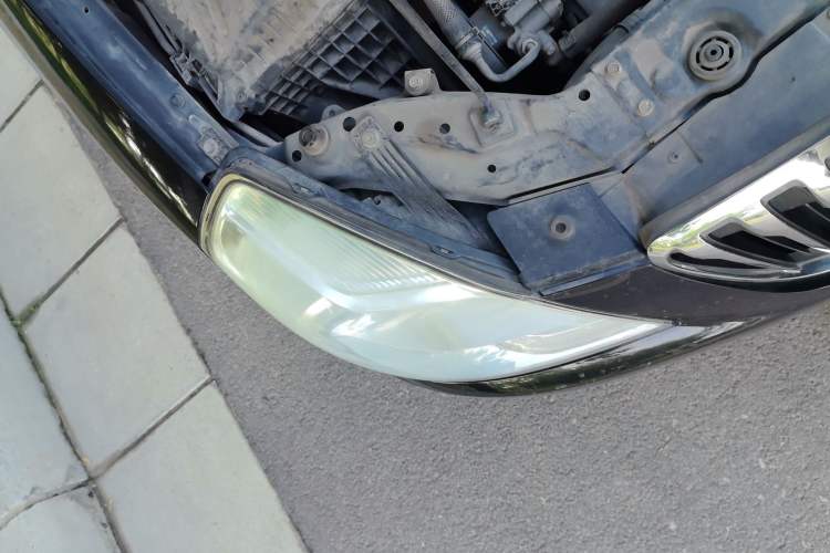 Used Buick Excelle 2015 1.5L Automatic Classic Model Right Front Headlight