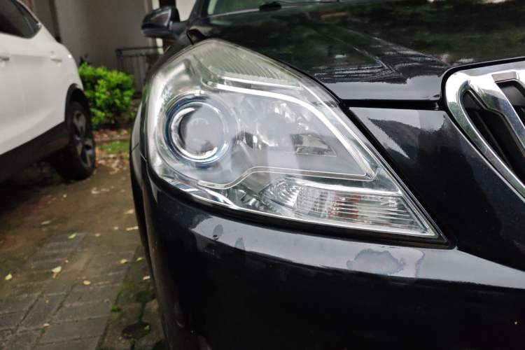 Used Buick Excelle 2015 1.5L Automatic Classic Model Right Front Headlight