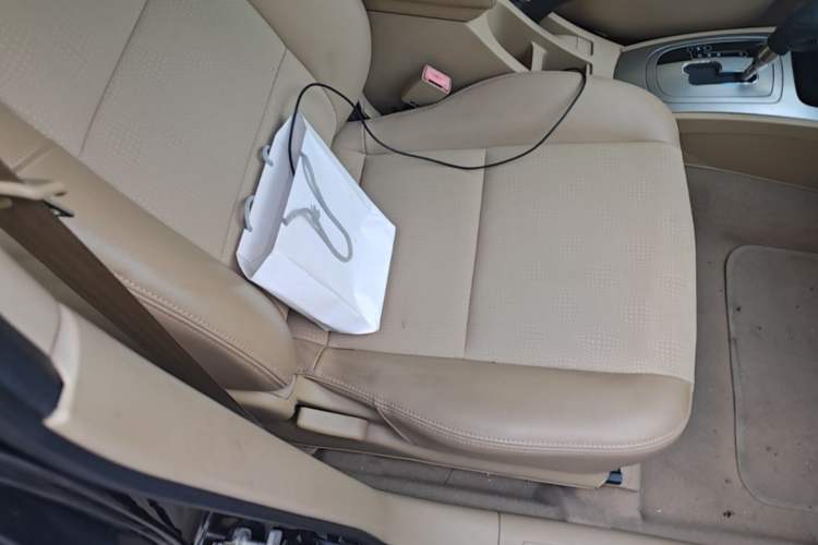 Used Buick Excelle 2015 1.5L Automatic Classic Model Right Front Seat