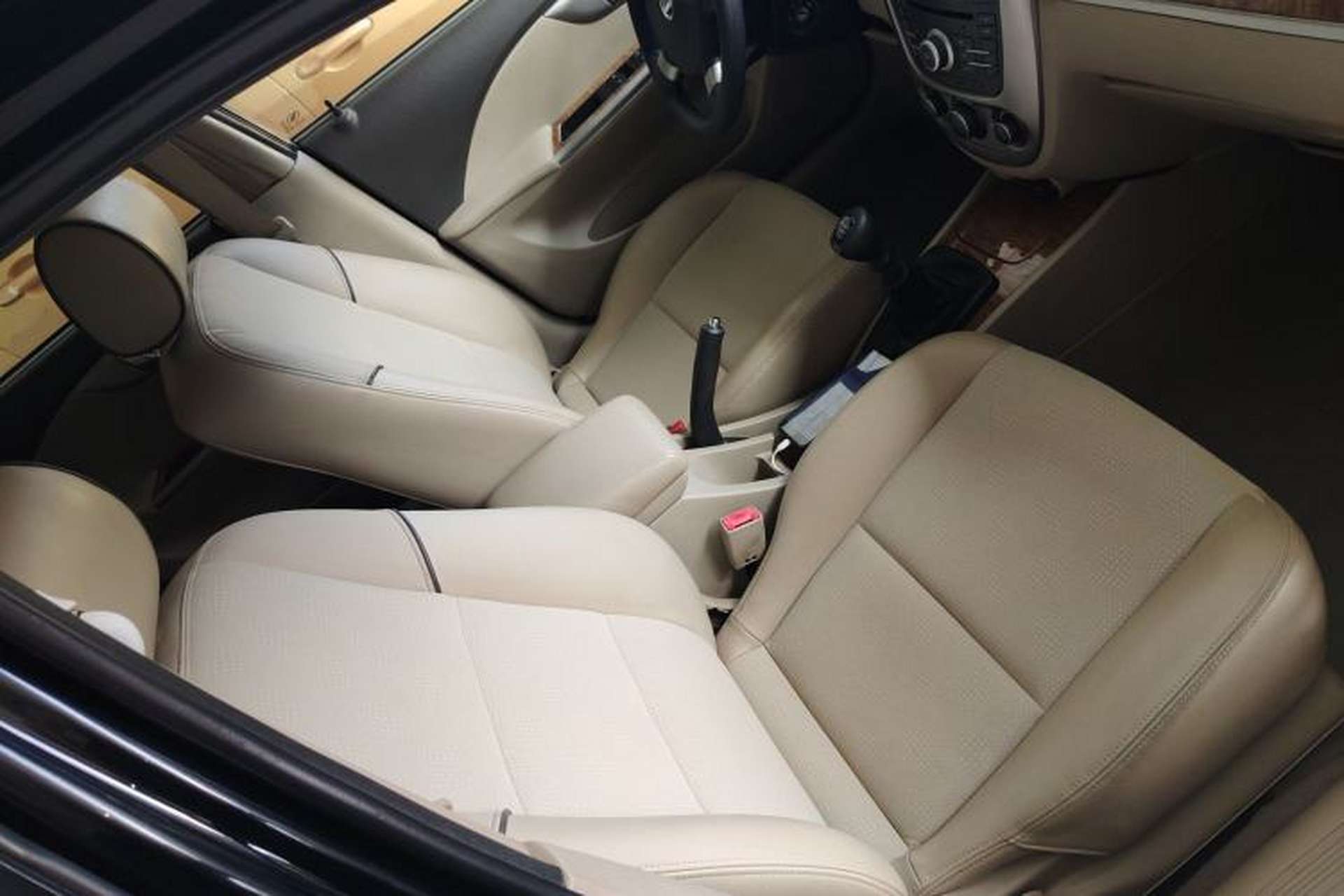 Used Buick Excelle 2015 1.5L Manual Classic Trim Right Front Seat