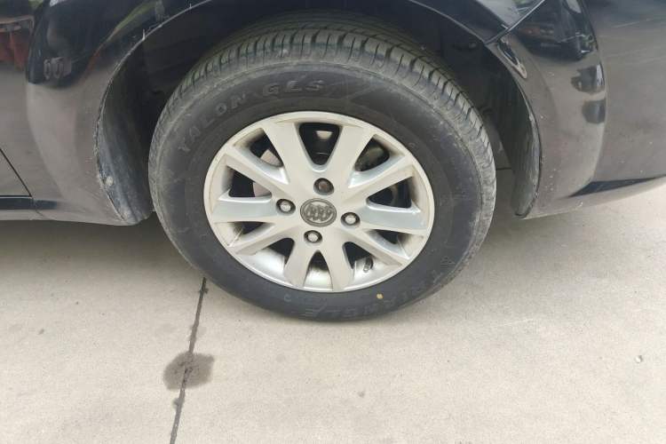 Used Buick Excelle 2015 1.5L Manual Classic Trim Right Front Wheel Hub