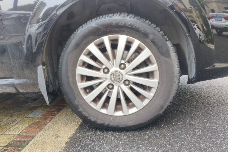 Used Buick Excelle 2015 1.5L Automatic Classic Model Right Front Wheel Hub
