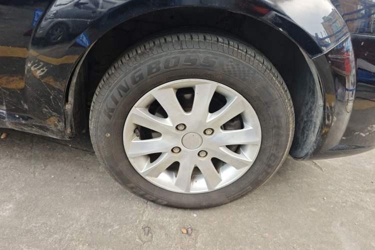 Used Buick Excelle 2015 1.5L Automatic Classic Model Right Front Wheel Hub