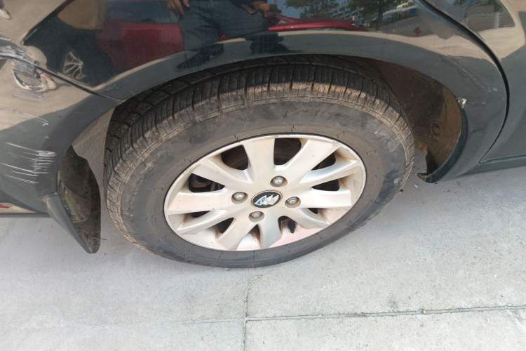 Used Buick Excelle 2015 1.5L Manual Classic Trim Right Rear Wheel Hub