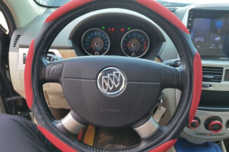 Used Buick Excelle 2015 1.5L Manual Luxury Model Steering Wheel