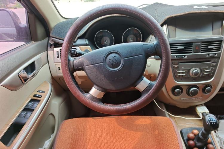 Used Buick Excelle 2015 1.5L Manual Luxury Model Steering Wheel
