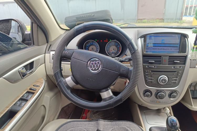 Used Buick Excelle 2015 1.5L Manual Classic Trim Steering Wheel