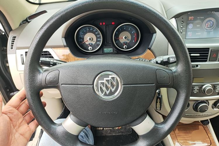 Used Buick Excelle 2015 1.5L Manual Classic Trim Steering Wheel