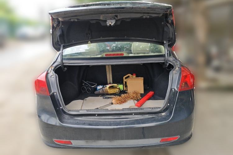 Used Buick Excelle 2015 1.5L Automatic Classic Model Trunk