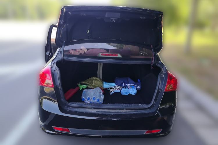 Used Buick Excelle 2015 1.5L Automatic Classic Model Trunk