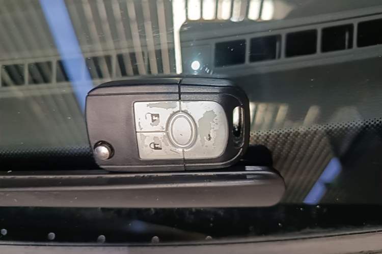 Used Buick Excelle 2015 1.5L Automatic Classic Model Vehicle Key