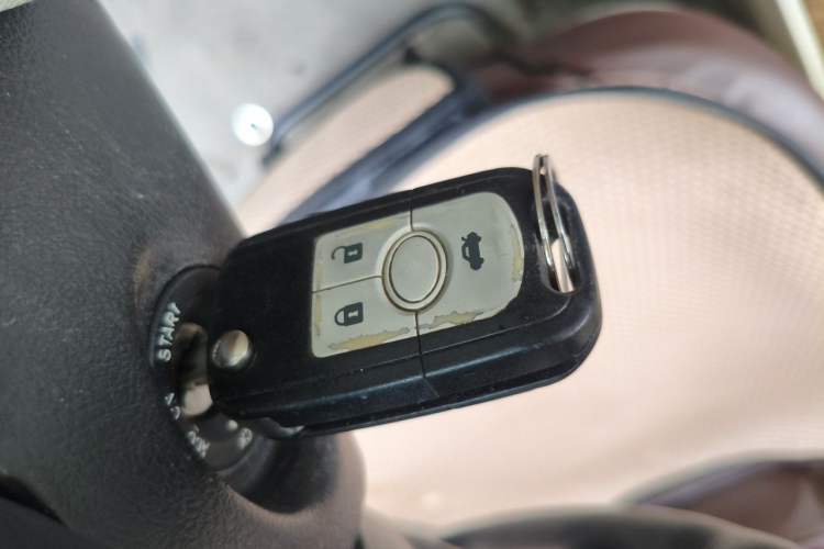 Used Buick Excelle 2015 1.5L Automatic Classic Model Vehicle Key