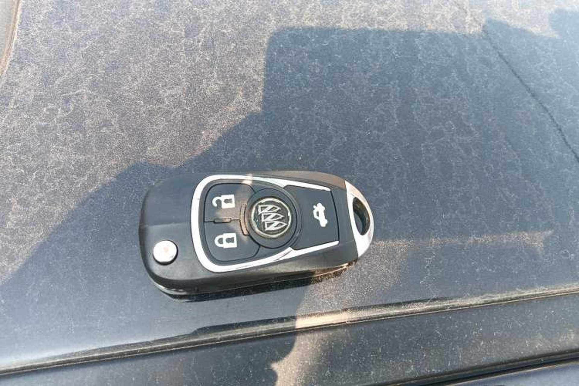 Used Buick Excelle 2015 1.5L Manual Classic Trim Vehicle Key