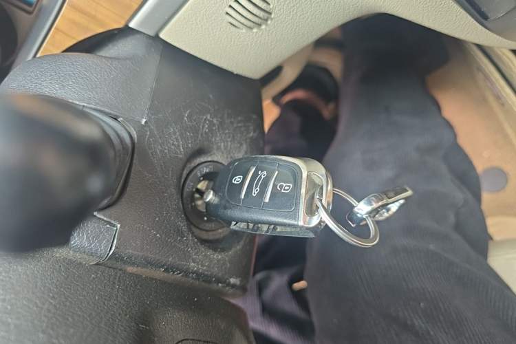 Used Buick Excelle 2015 1.5L Manual Luxury Model Vehicle Key