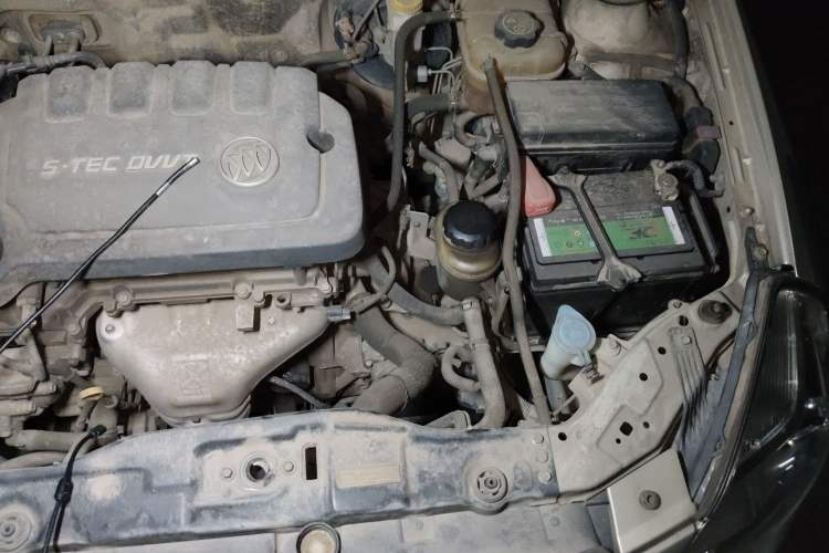 Used Buick Excelle 2015 1.5L Automatic Classic Model Engine Bay Left