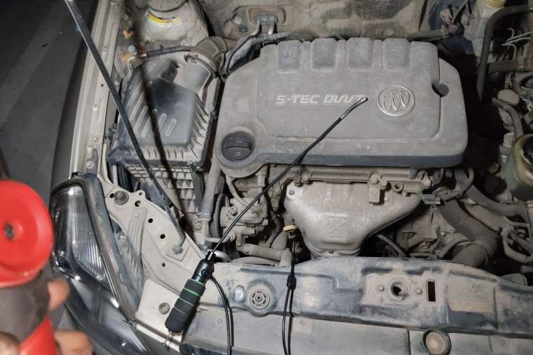 Used Buick Excelle 2015 1.5L Automatic Classic Model Engine Bay Right