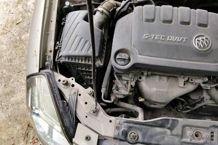 Used Buick Excelle 2015 1.5L Automatic Classic Model Engine Bay Right